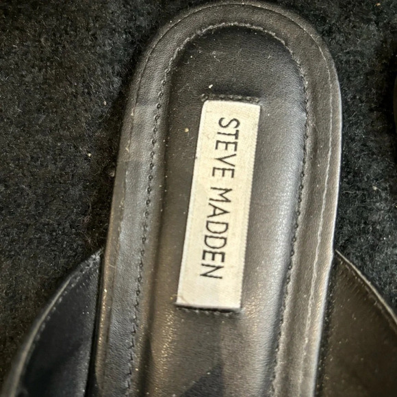 STEVE MADDEN Sz 10 Vivo Leather Pointy Toe Gold Tone Chunky Chain Slip On Mules - Picture 5 of 10